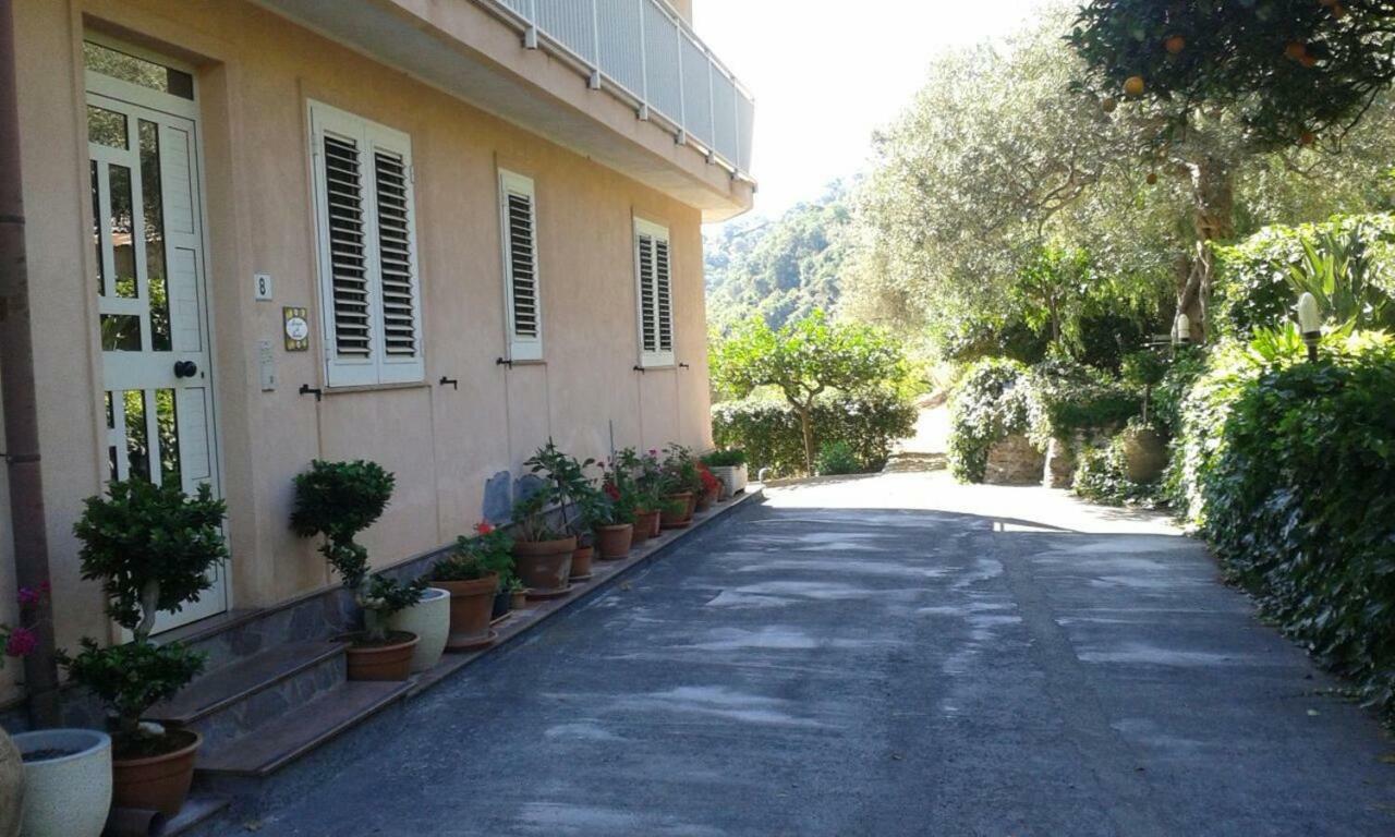 Апартаменты La Casa Di Giulia Форца-д'Агро Экстерьер фото